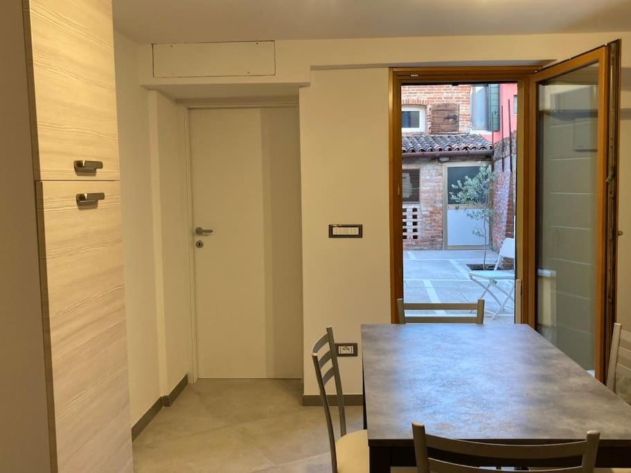 Appartamento Tre Archi Con Corte Privata ヴェネツィア エクステリア 写真