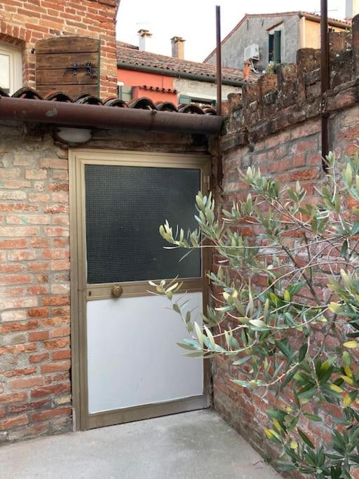 Appartamento Tre Archi Con Corte Privata ヴェネツィア エクステリア 写真